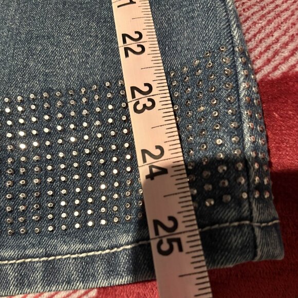 Knee length denim rhinestone skirt - Picture 6 of 6